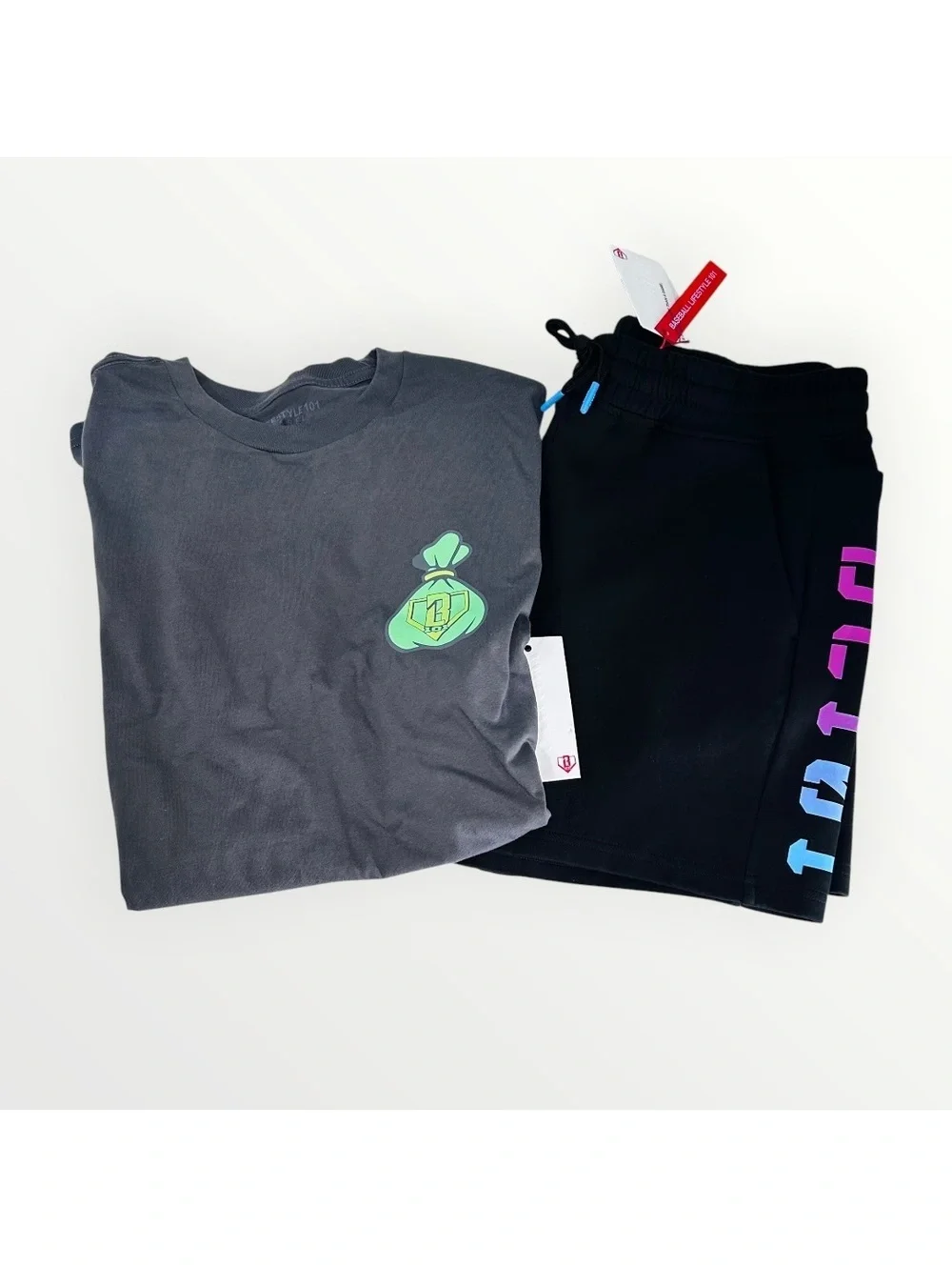Baseball Lifestyle 101 Men Large NWT Graphic Tee Short Set Athletic Bag Chasing⁠